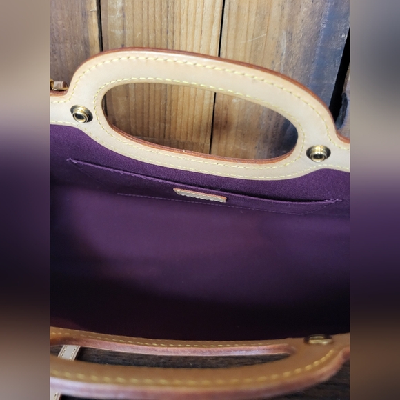 LOUIS VUITTON Roxbury Drive Monogram Vernis Handbag - Picture 15 of 16